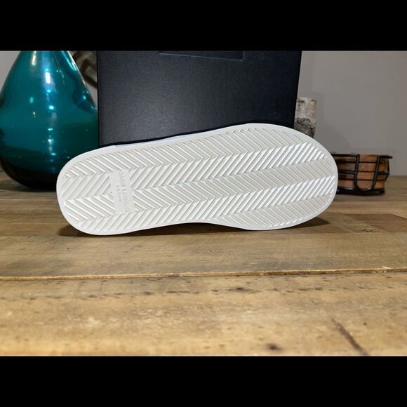 Saint Laurent Venice Zebra Print Sneakers - Picture 9 of 13